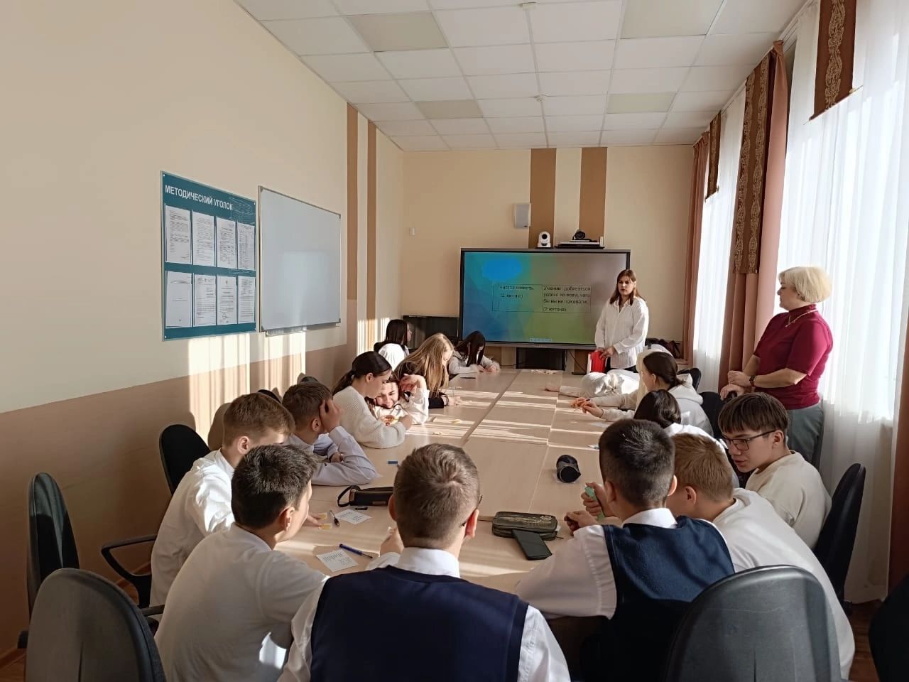 В Уруссинской гимназии прошла встреча с учениками, посвящённая теме «Ценностные ориентиры молодёжи»