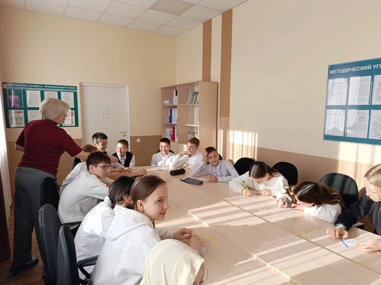 В Уруссинской гимназии прошла встреча с учениками, посвящённая теме «Ценностные ориентиры молодёжи»