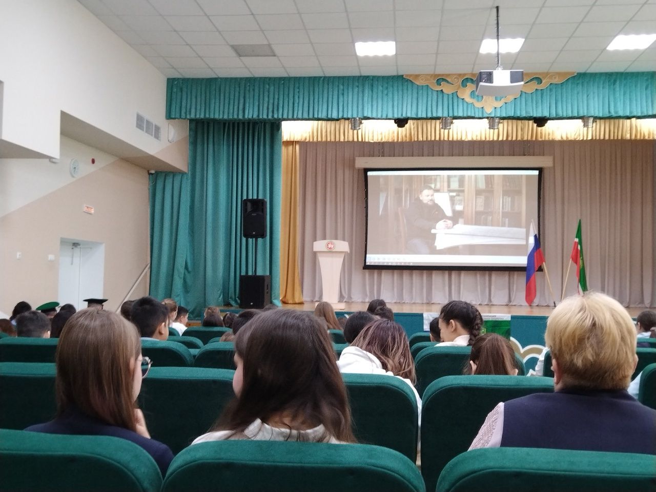 «Разговоры о важном»: Уруссинская гимназия обсудила служение Отечеству на примере Фёдора Ушакова