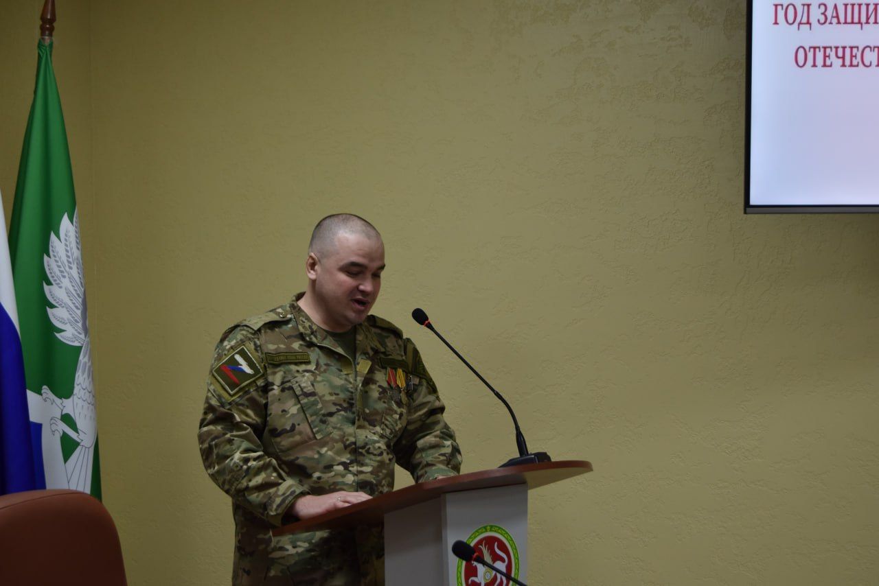 Юным гражданам вручили паспорта