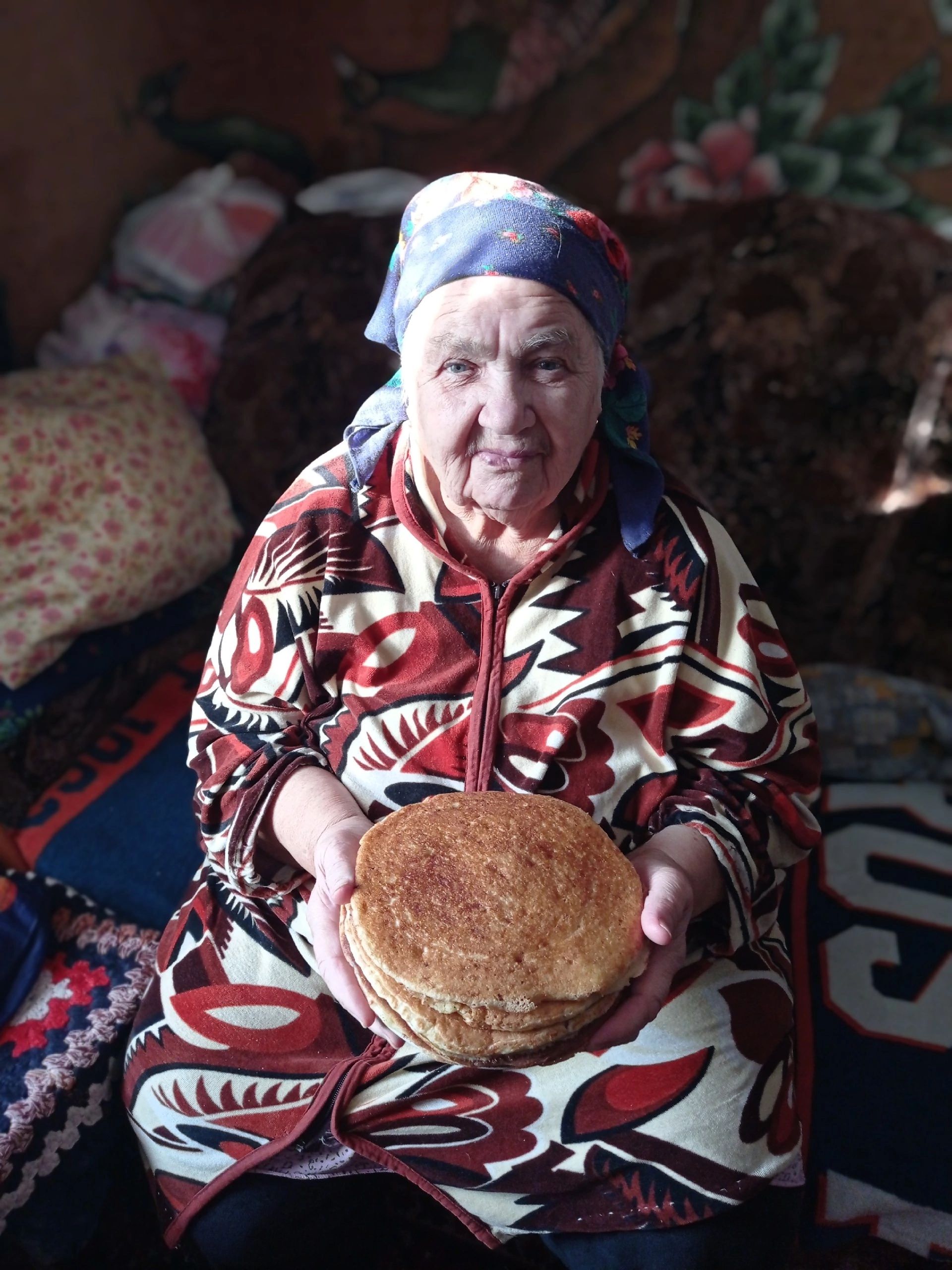 Кто живет рядом с нами: улыбнись, помоги...