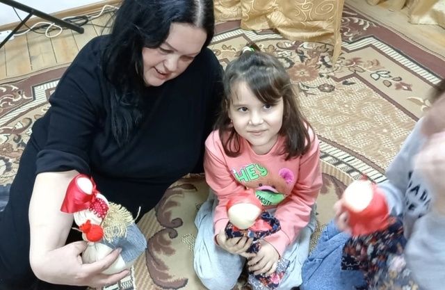 «Во что играли наши бабушки»: путешествие в мир народных игр и игрушек