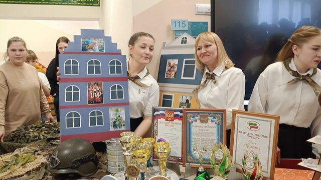 Команда «Чебурашка» из Уруссинской школы № 3 завоевала бронзу на конкурсе «Секреты дружного класса»