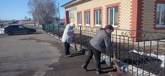 Субботник объединил жителей Байряки-Тамака