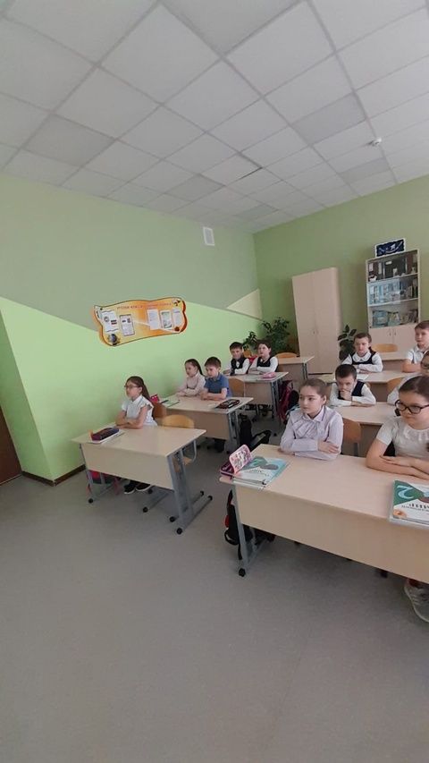 Урок безопасности дорожного движения в Уруссинской школе № 1