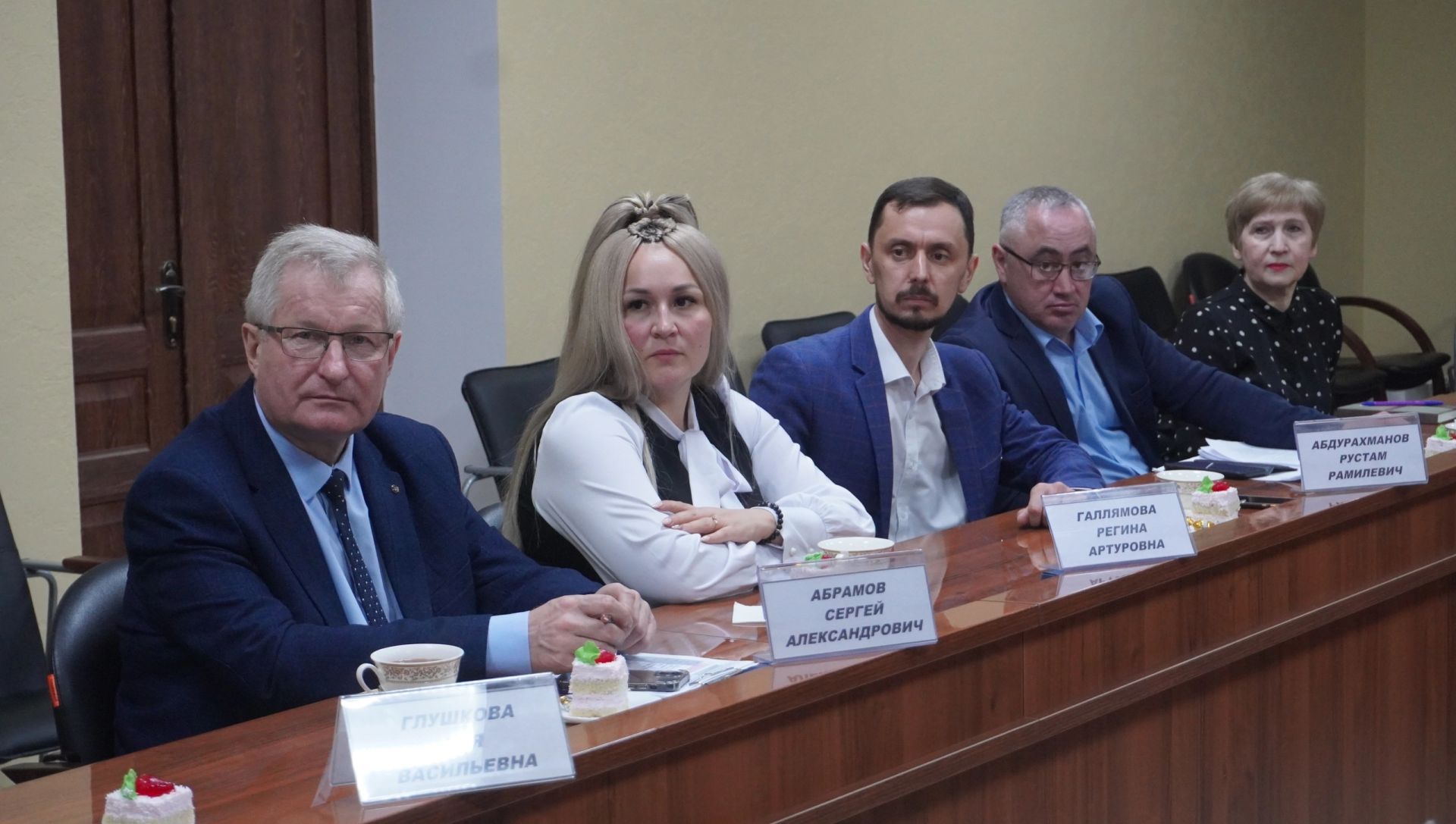 Глава Ютазинского района обсудил с общественным советом планы развития и подготовку к юбилею Победы