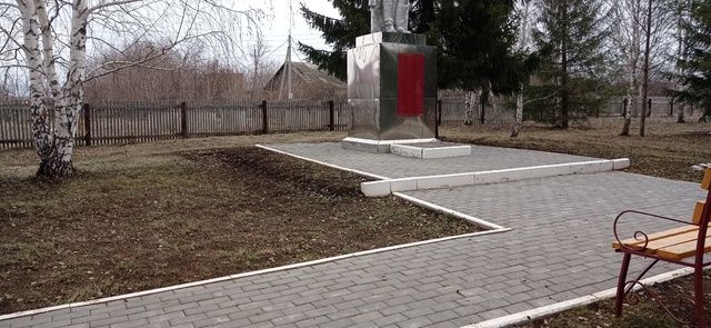 Субботник у мемориала Победы: сохраним память вместе!