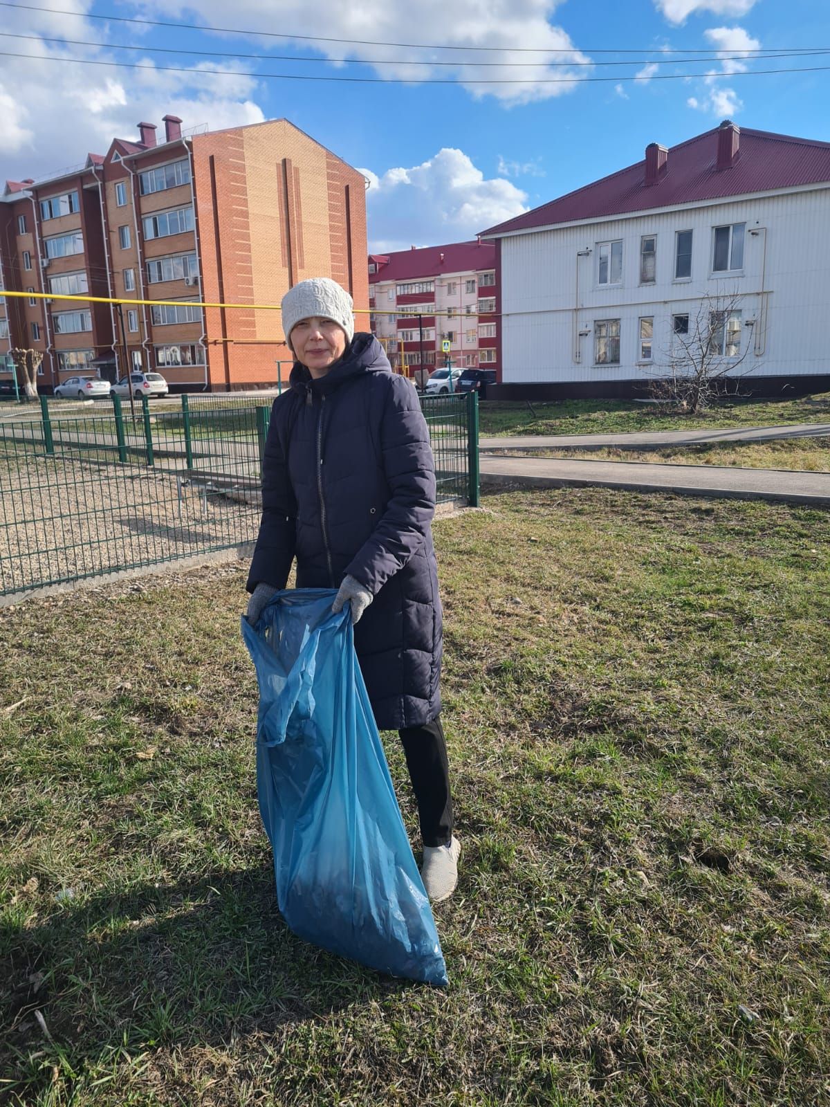 Уруссу: жители объединяются для чистоты и красоты своих дворов