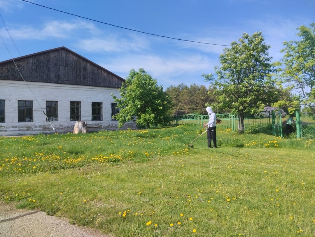 Солнечный субботник в школе Байряки