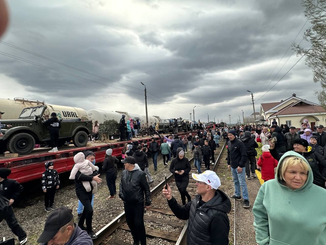 Уруссу встретил «Поезд Победы»