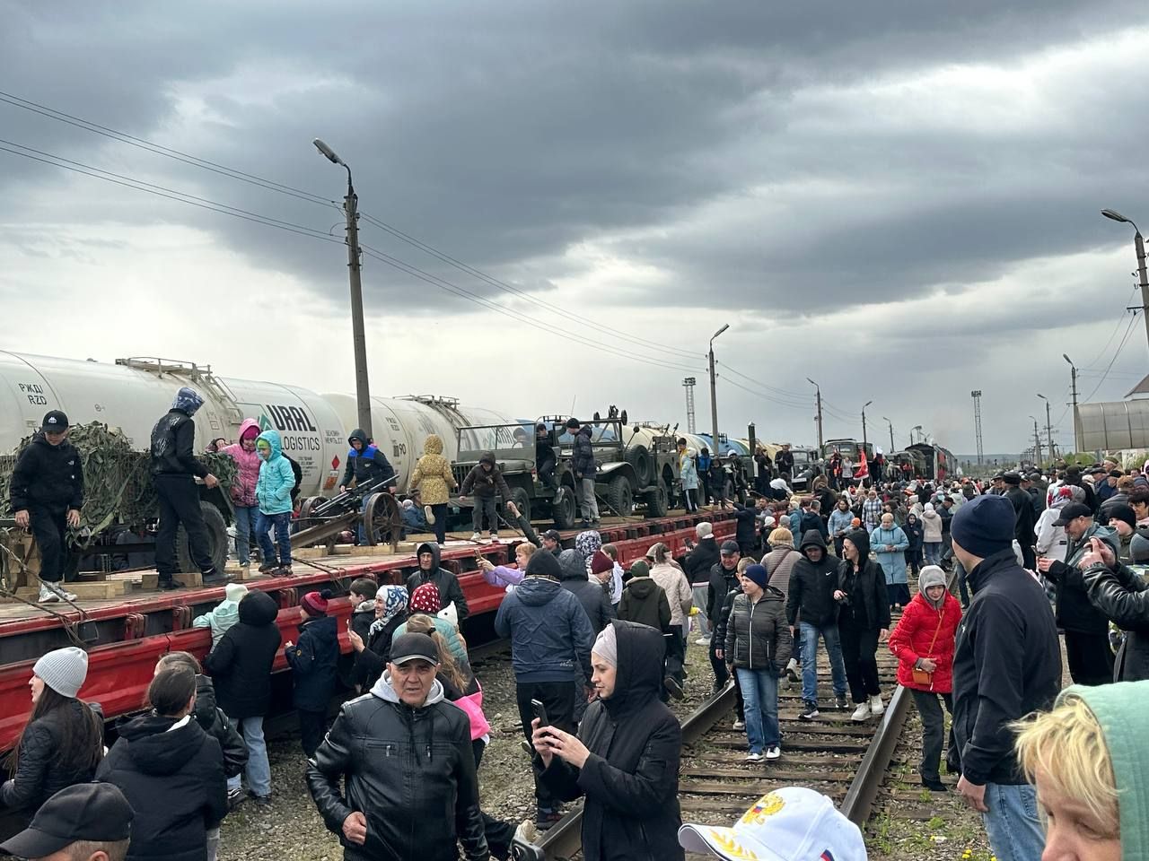 Уруссу встретил «Поезд Победы»