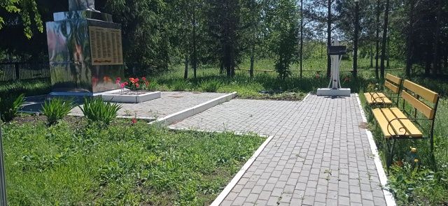 Работники Байрякитамакского СДК благоустроили парк