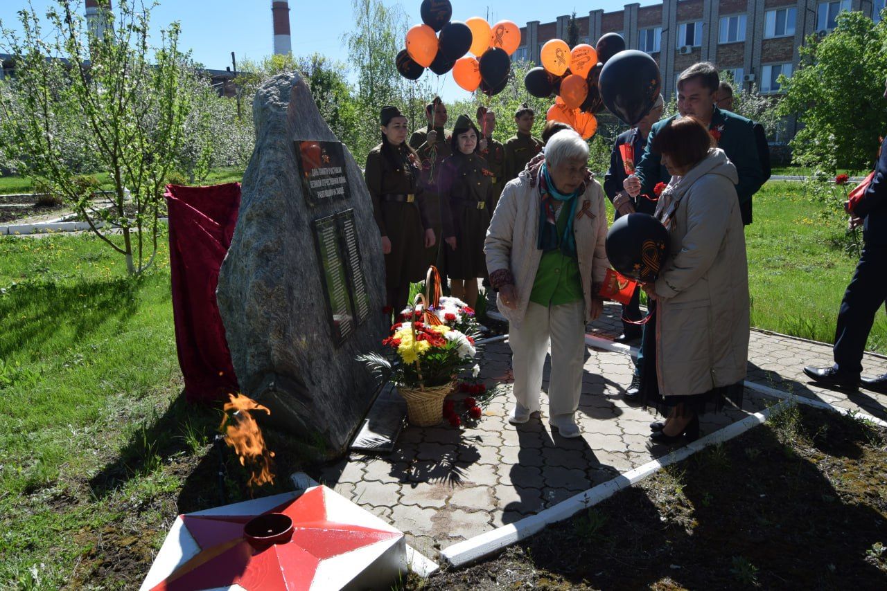 Завод не производит мечи, кует щиты