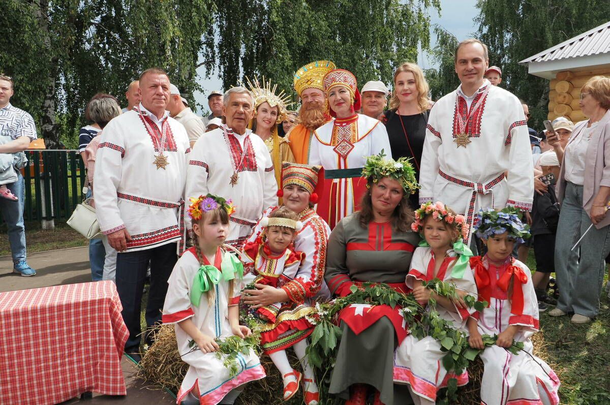 Рустам Минниханов на фестивале Валда шинясь