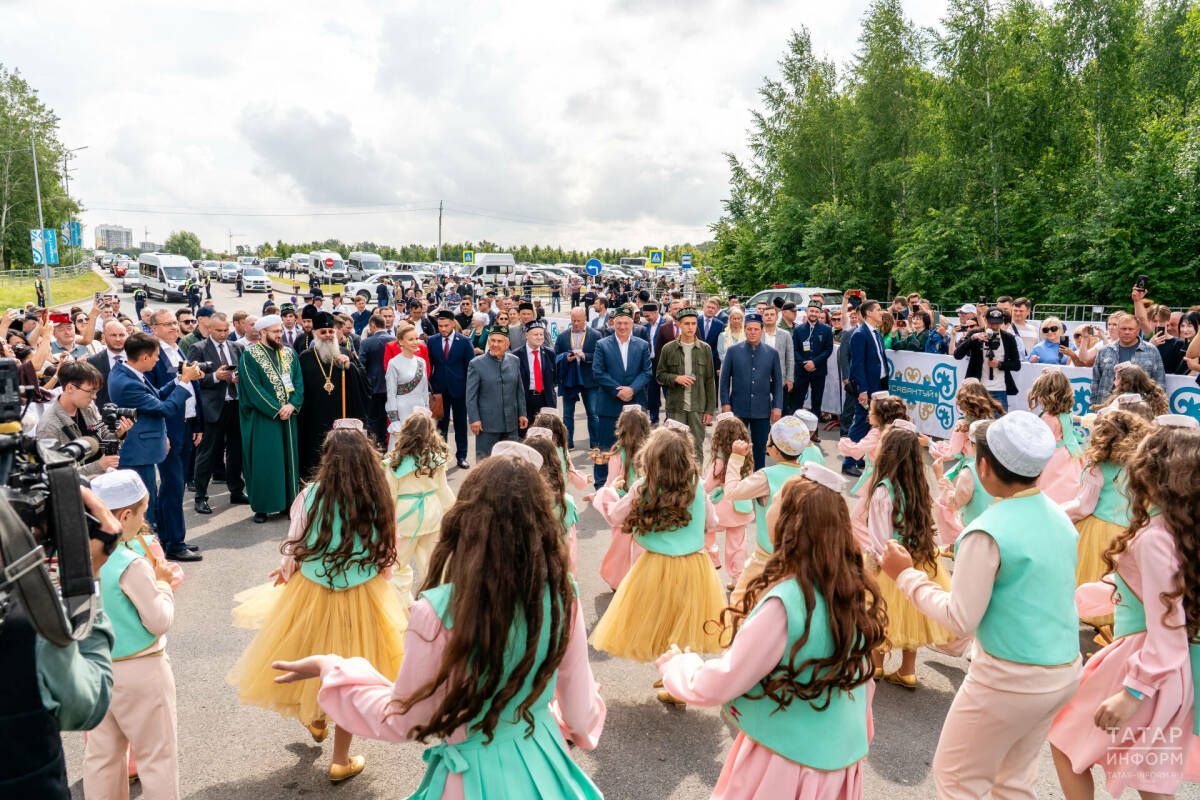 Сабантуй в Казани: праздник единства