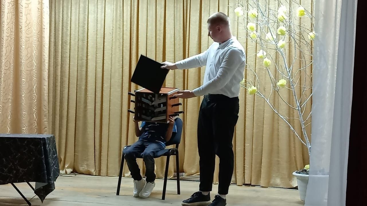 Яркое цирковое шоу в Дым-Тамакском СДК подарило незабываемые эмоции!