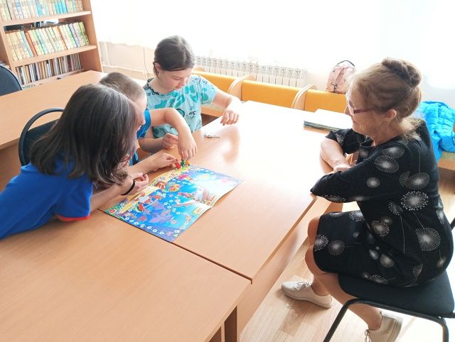 Яркое летнее приключение в Ютазинской детской библиотеке