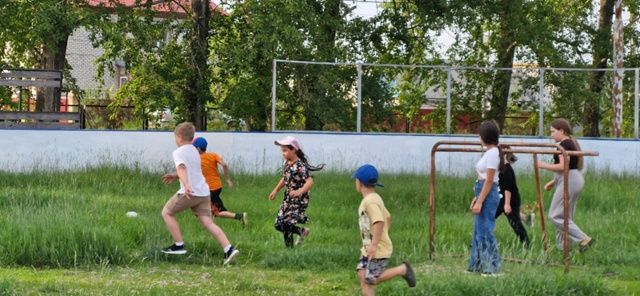 Дружеский футбольный матч в День Семьи, Любви и Верности