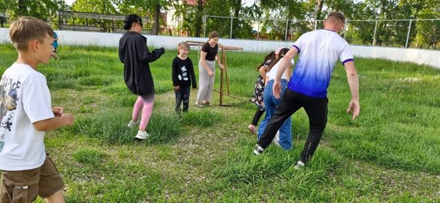 Дружеский футбольный матч в День Семьи, Любви и Верности