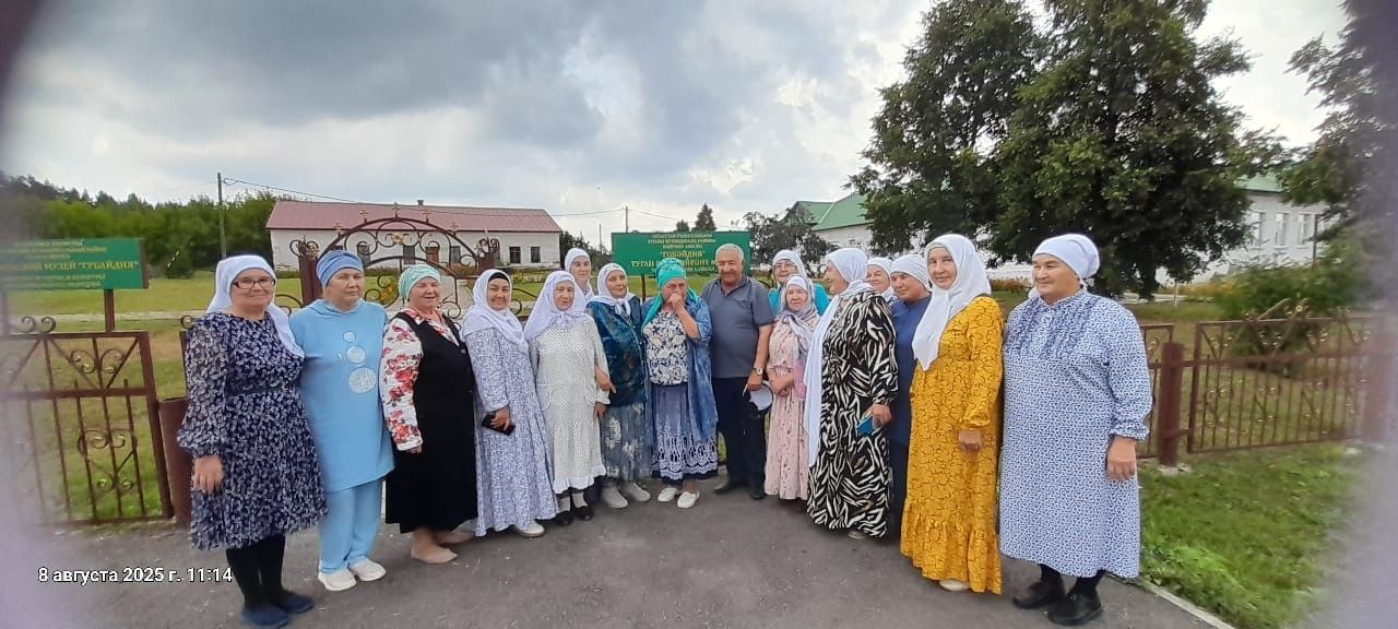 Гости из Муслюмовского района посетили музей «Губайдия» в селе Байряка