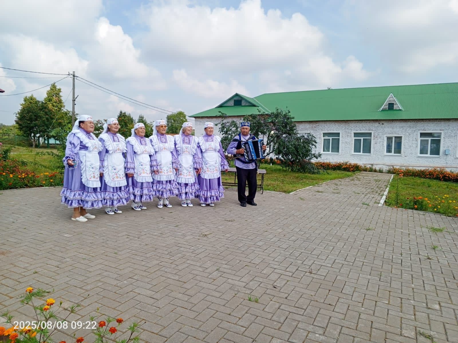 Гости из Муслюмовского района посетили музей «Губайдия» в селе Байряка