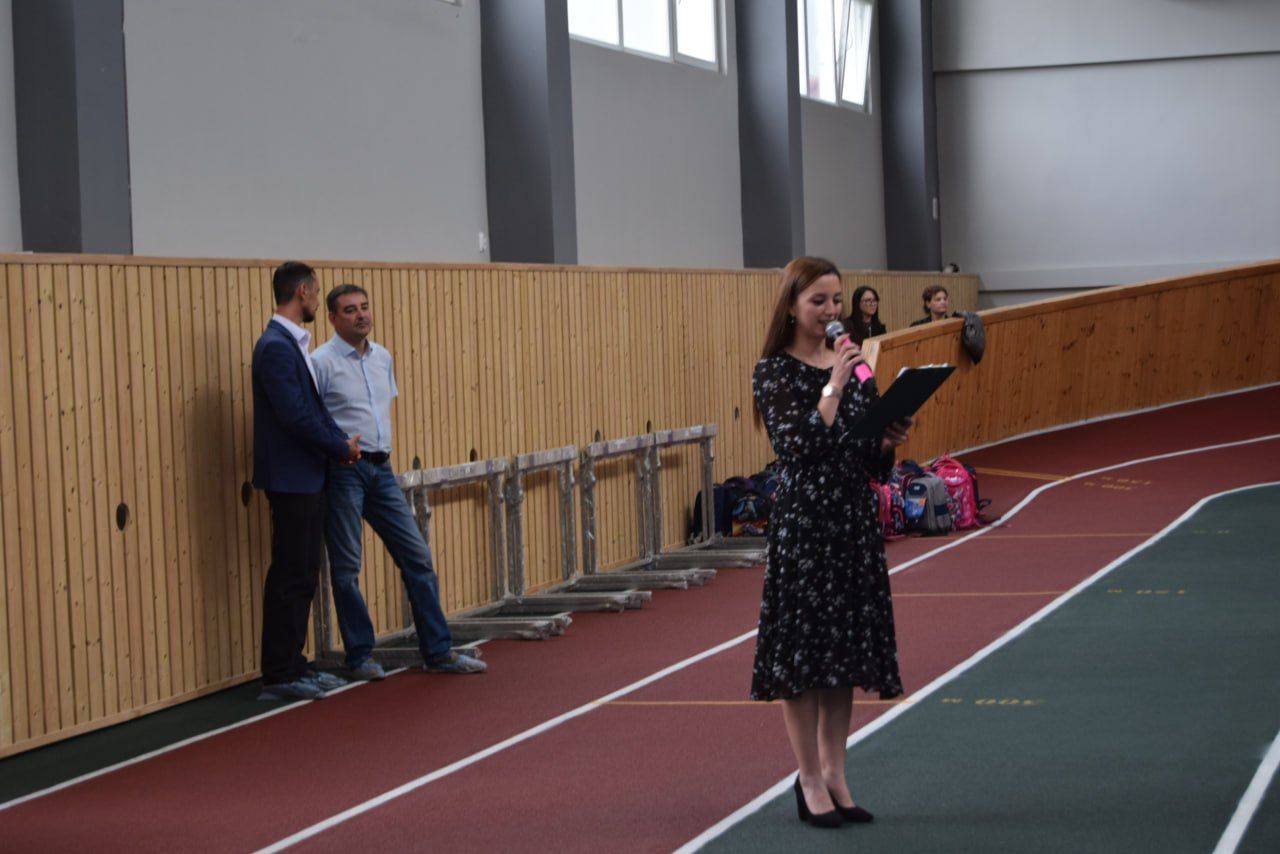 Будущим первоклассникам вручили портфели