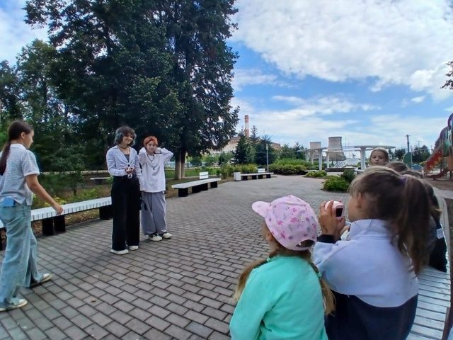 Незабываемый день в дворовом лагере: музыка, танцы и море позитива