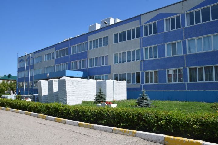 В Татарстане по национальному проекту «Молодежь и дети» отремонтировали 10 школ
