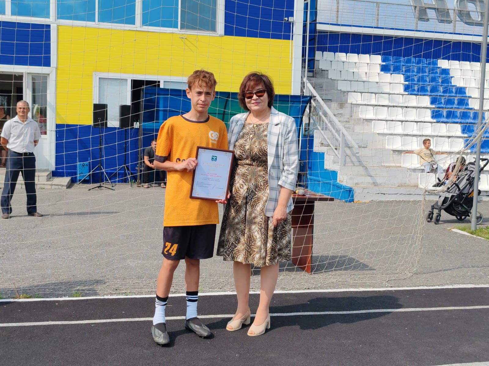 «Энергия» приветствовала физкультурников и спортсменов