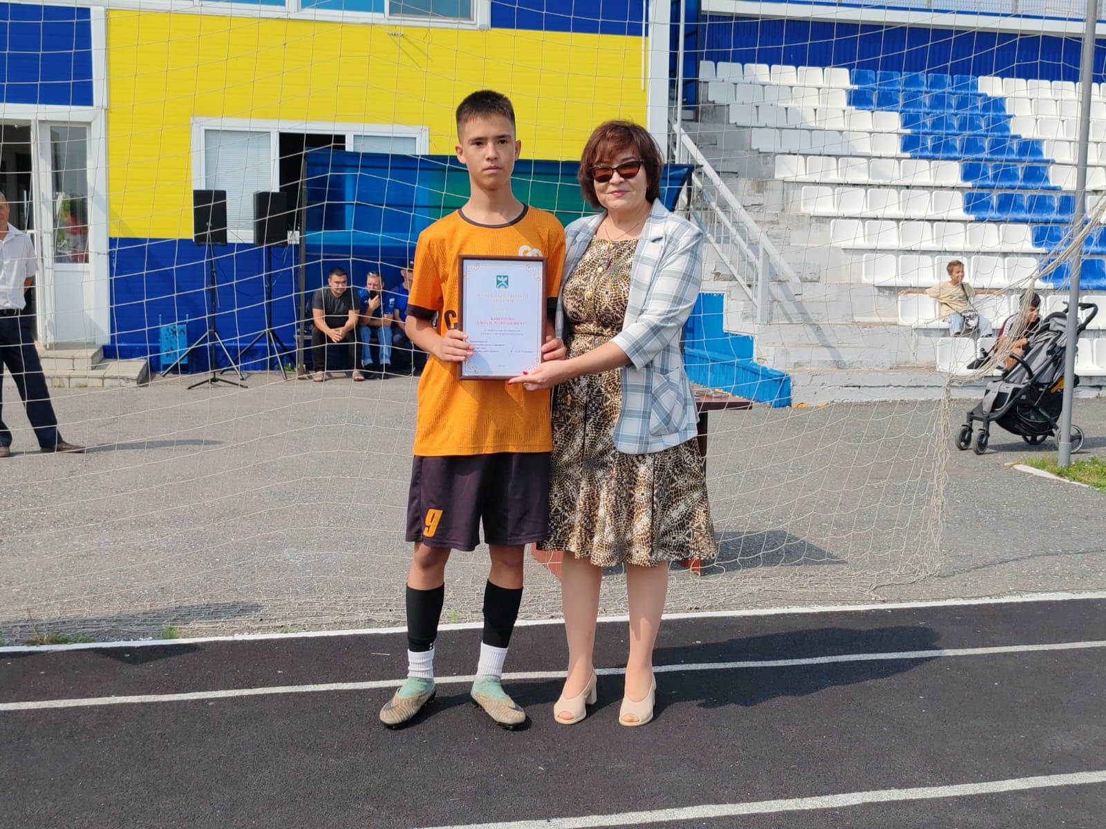 «Энергия» приветствовала физкультурников и спортсменов