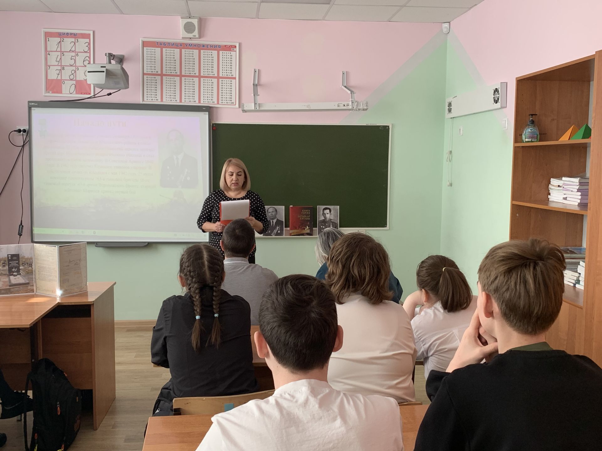 «И вышел из боя героем танкист...»