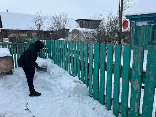 Волонтёры Уруссинской гимназии вновь вышли на «снежный десант»
