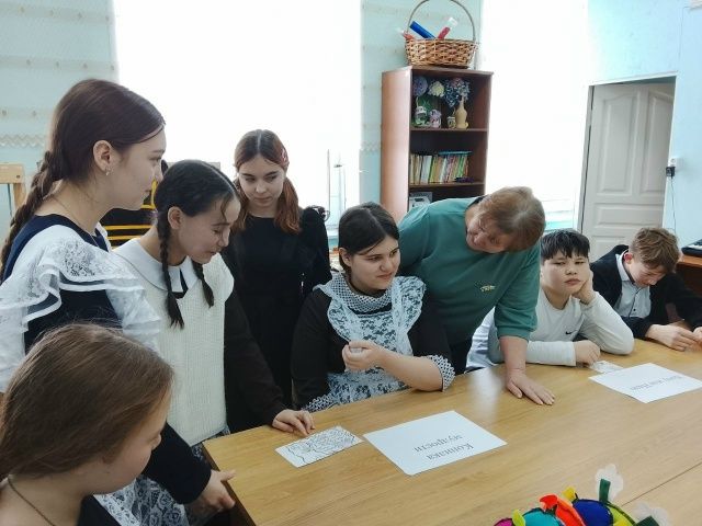 Учимся играя