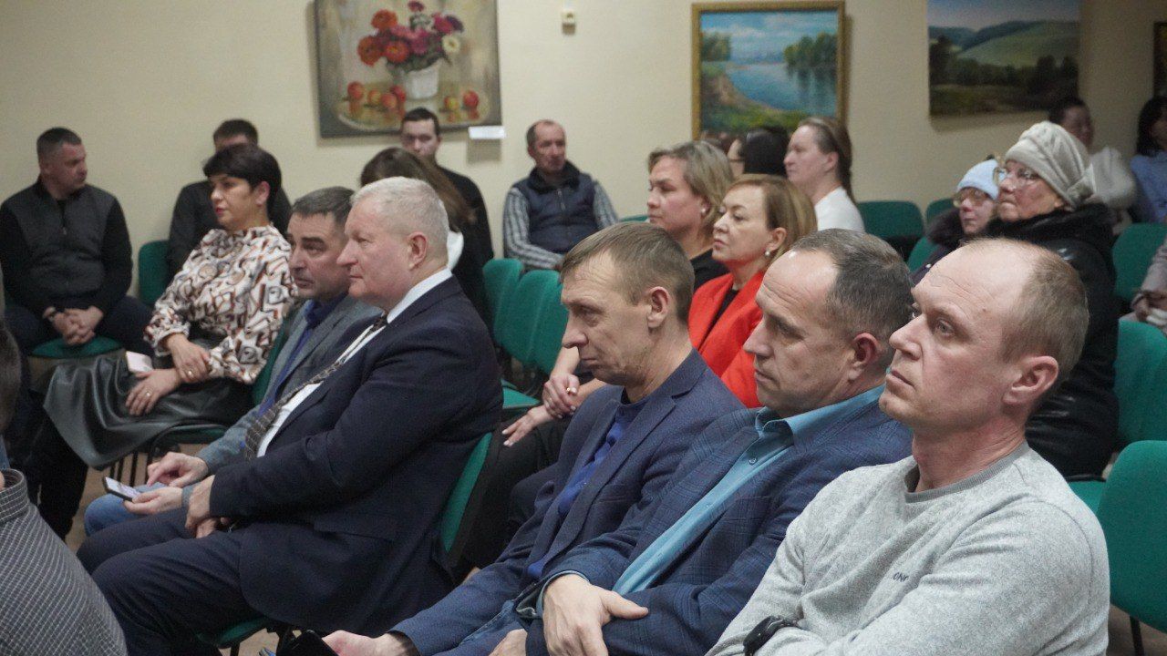 В Малых Уруссу на сходе граждан обсудили проблемные вопросы