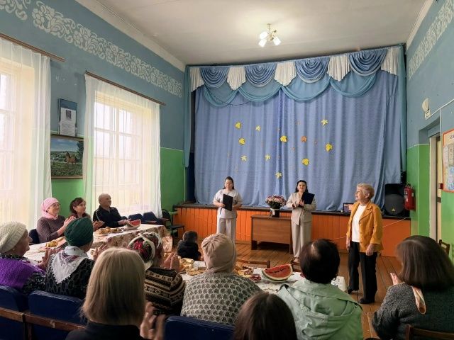 Золотая осень мудрости: в Ташкичуе поздравили старшее поколение
