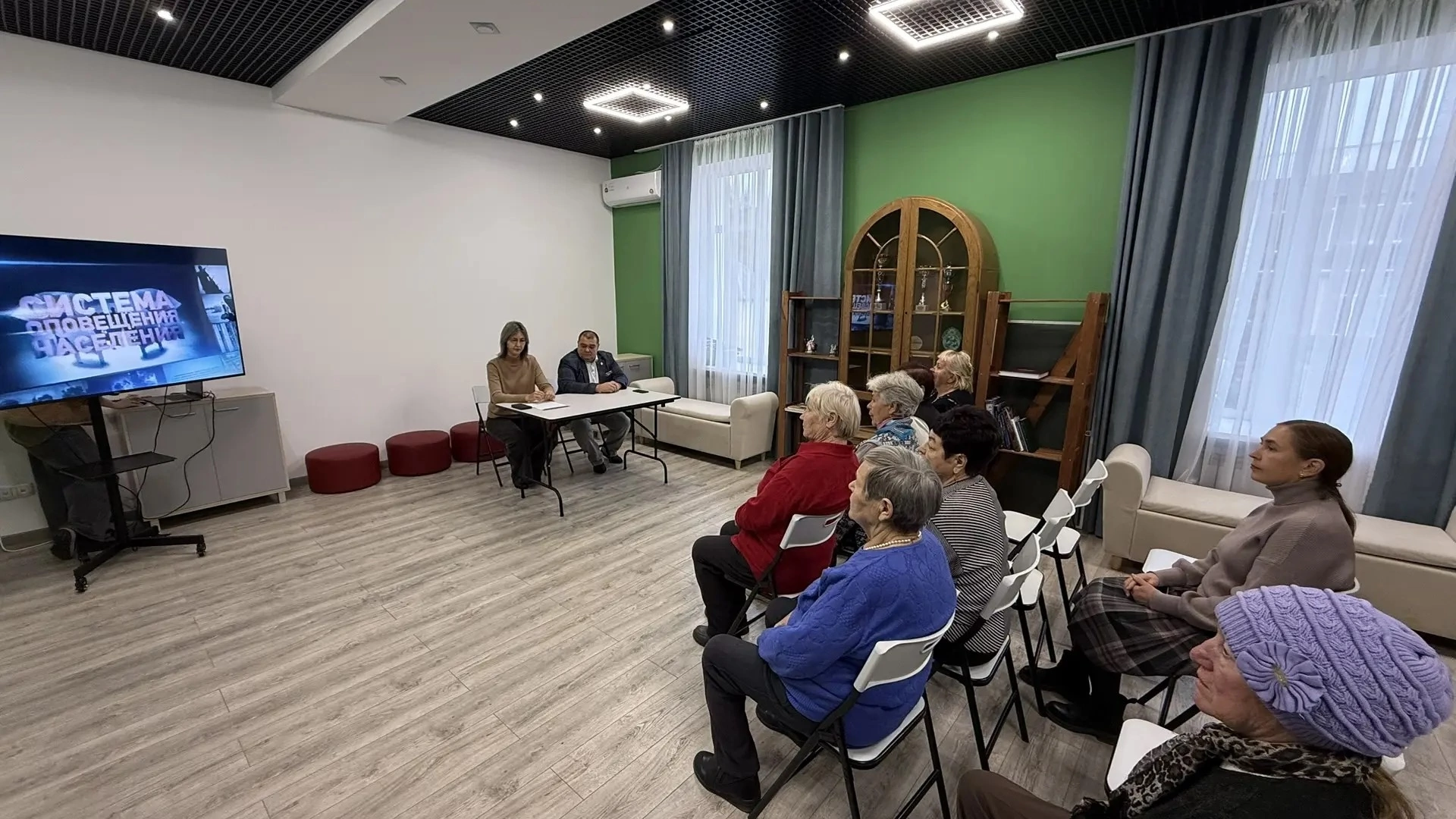 В РДК прошёл информационный час для старшего поколения