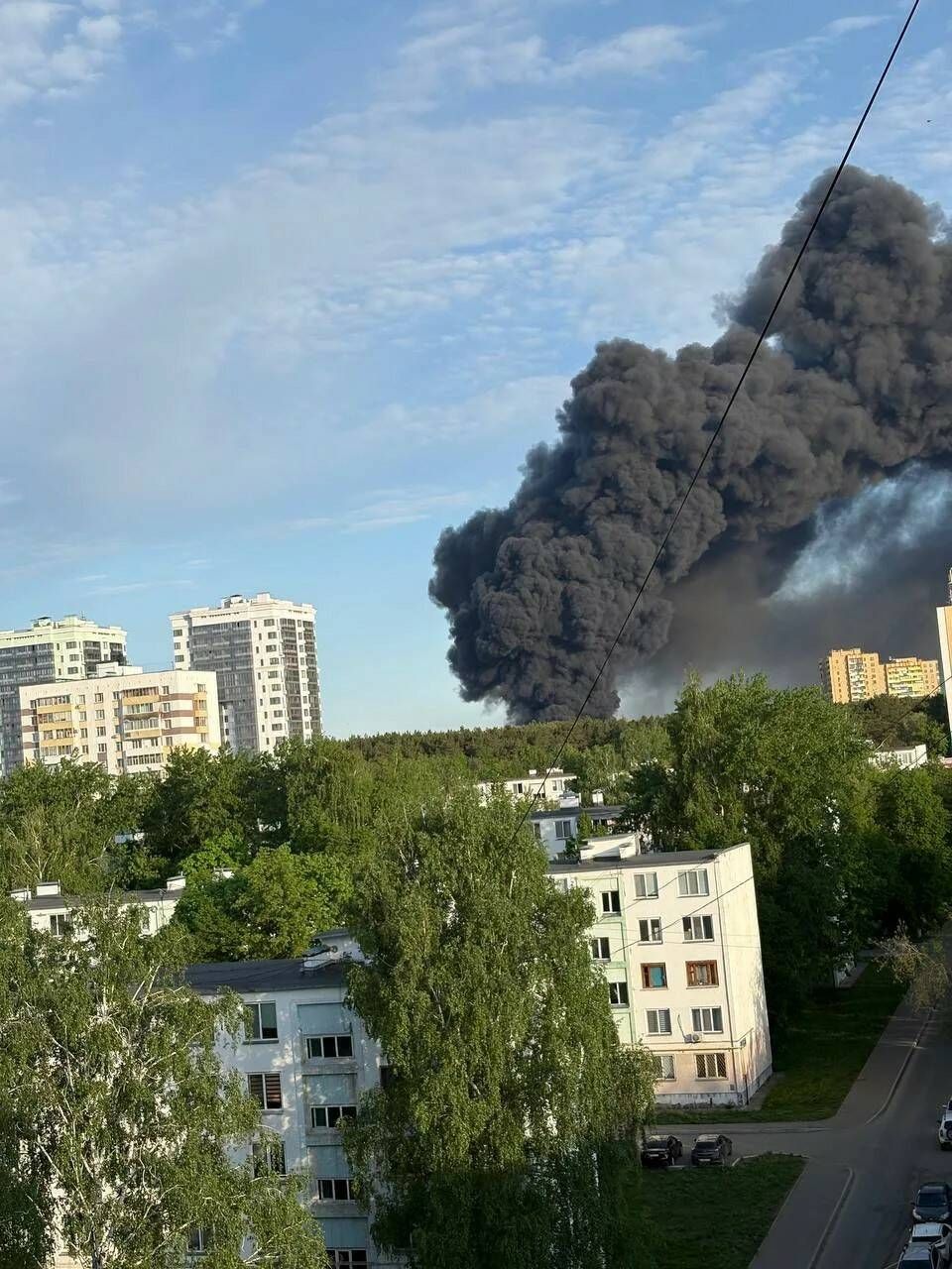 Крупный пожар на складе в Челнах