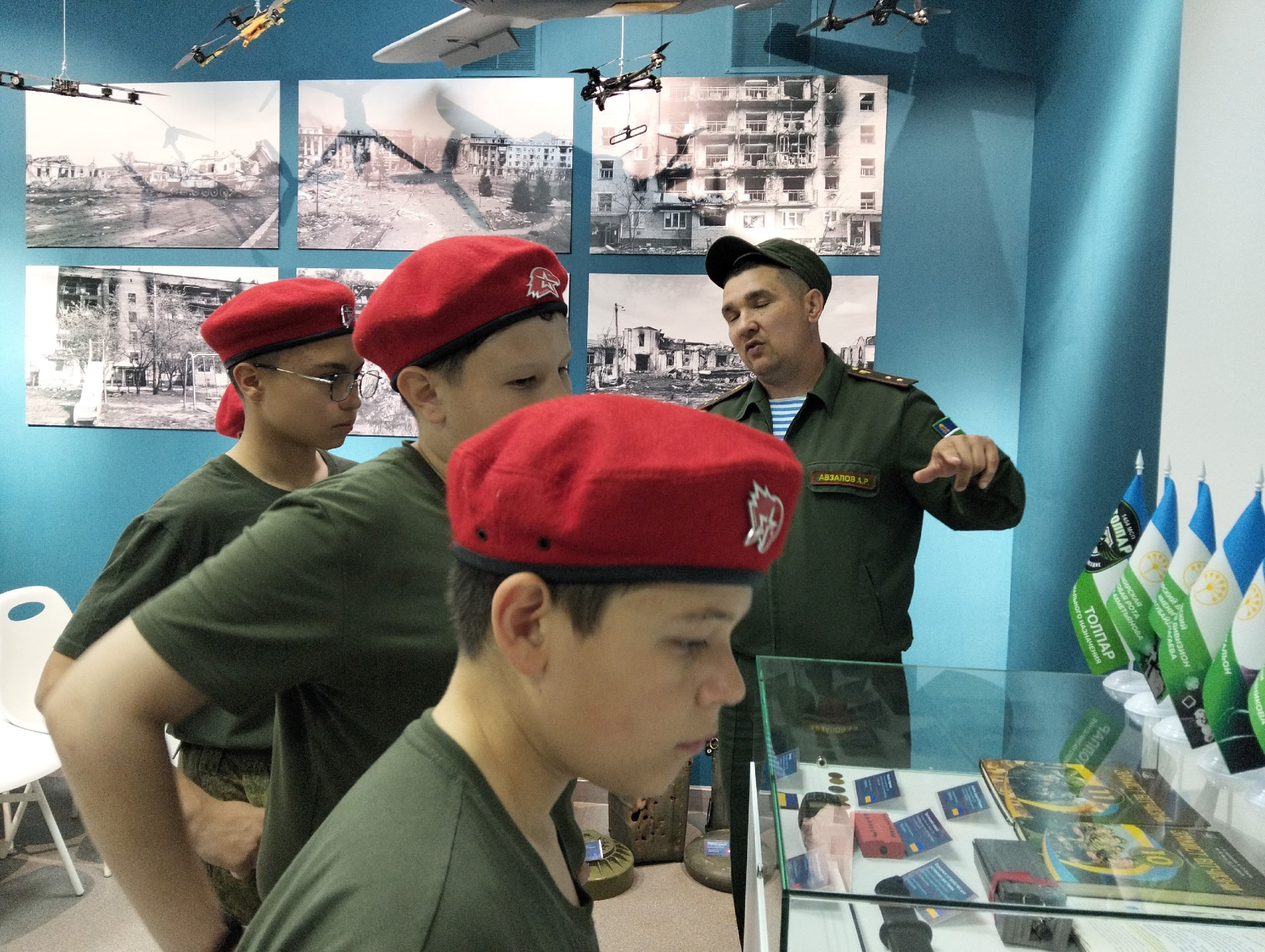 Юнармейцы Уруссинской школы № 3: Патриотический опыт и практические навыки в Центре «Патриот»