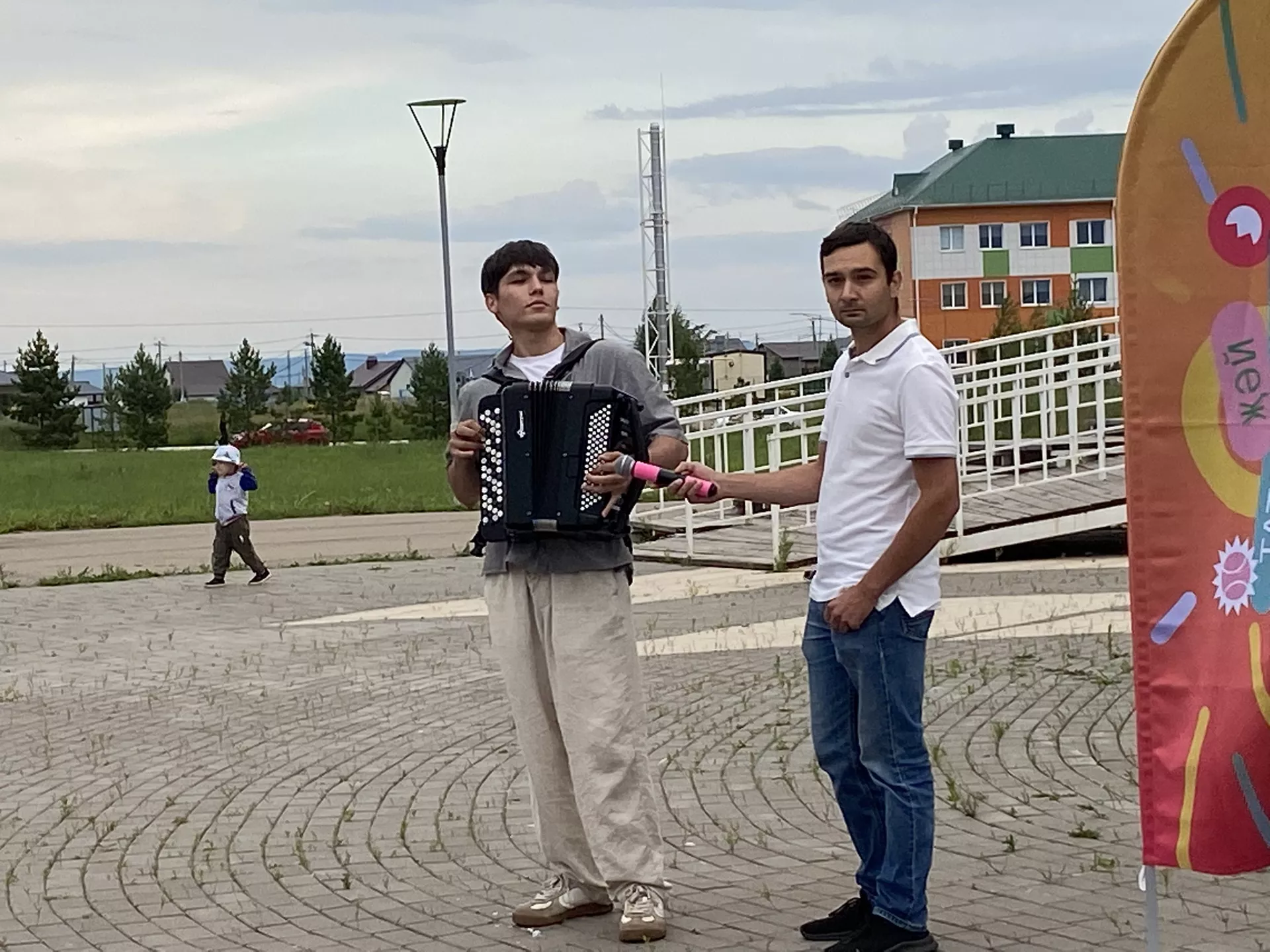Лето поёт и радует: праздник в парке «Янарыш» подарил жителям Ютазинского района море эмоций