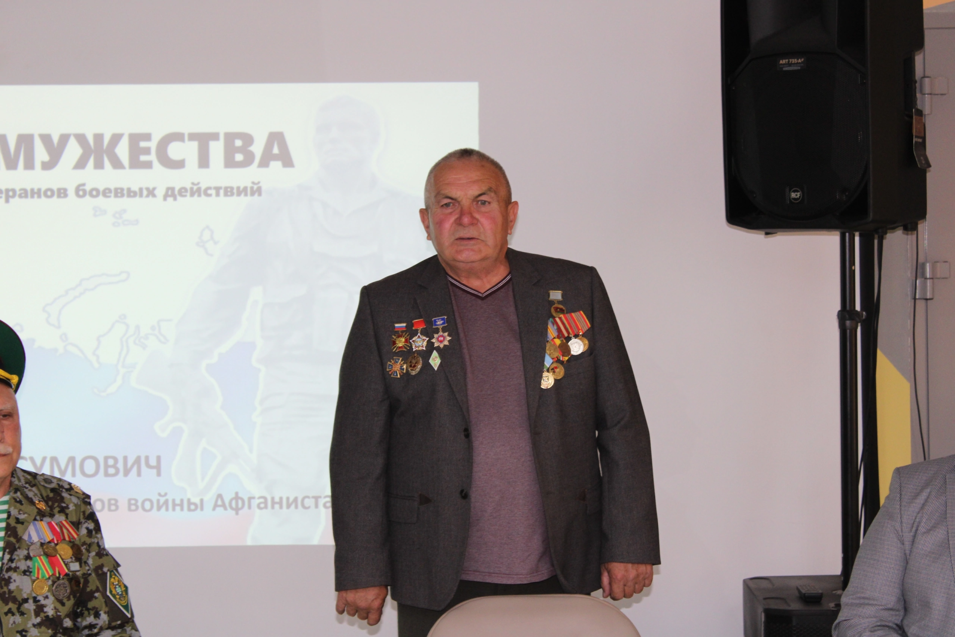 «Связь поколений»: в ПМК «Атлант» прошёл патриотический разговор с защитниками Отечества