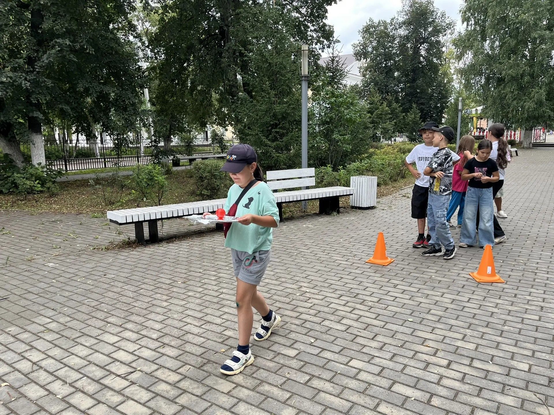 Соревнуемся умом и мячом