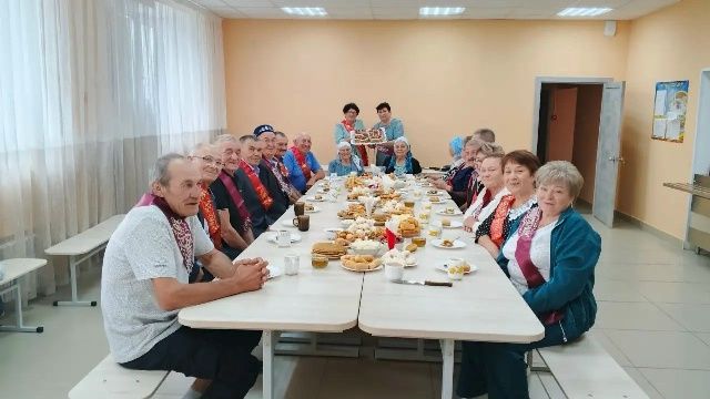 Вечер встречи в Каразерикской школе: 50 лет спустя