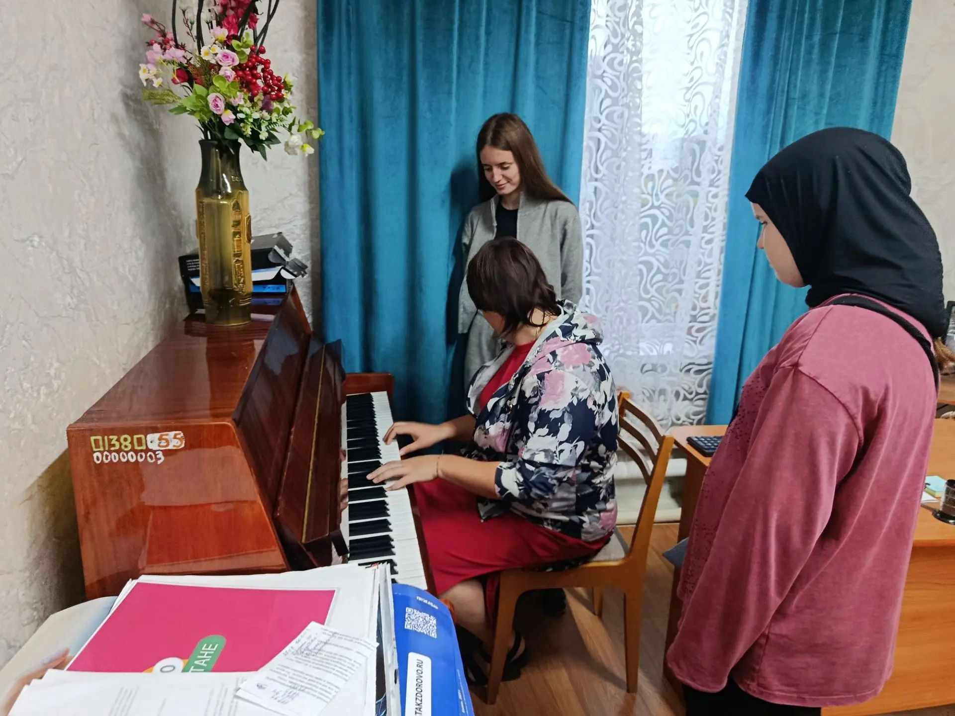 В Старо‑Уруссинском СДК прошёл мастер‑класс по игре на пианино