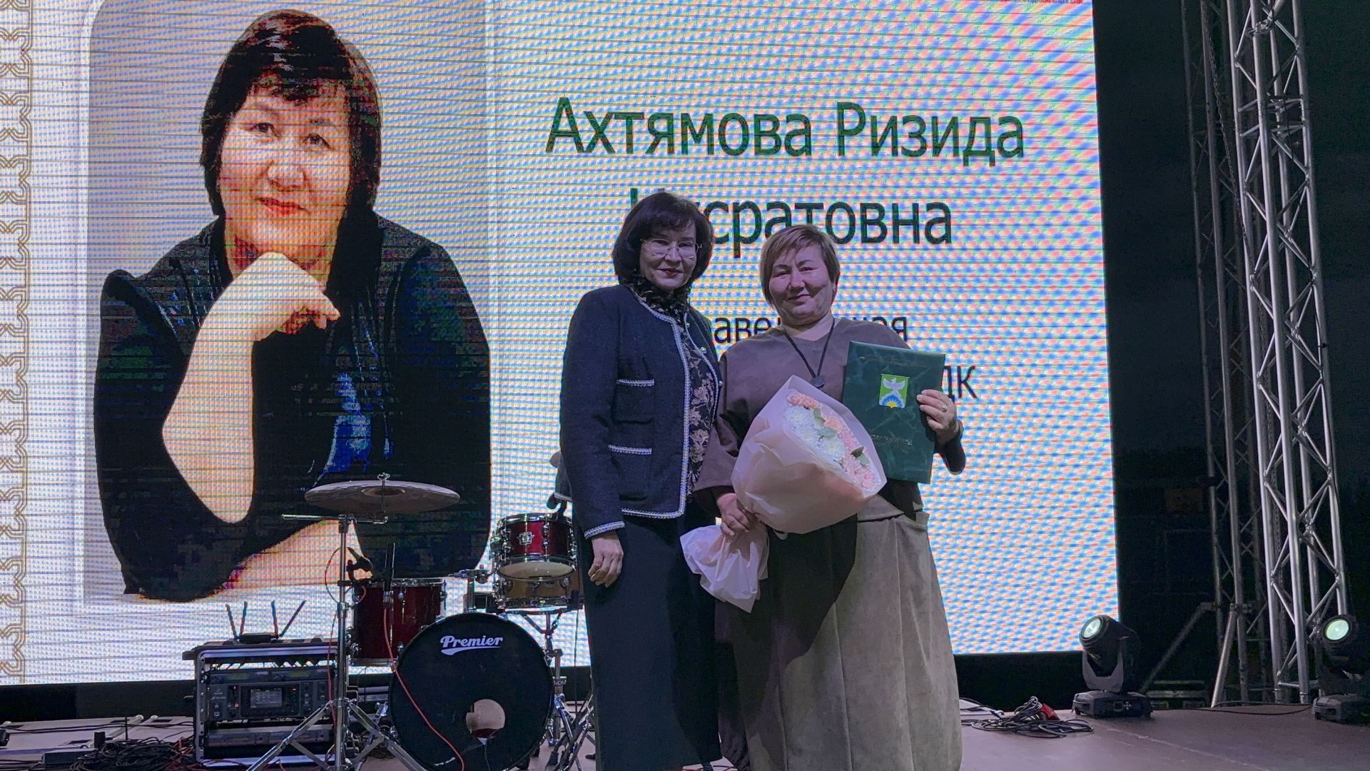 Ютазинский район отметил 35-летие и День Республики грандиозным праздником