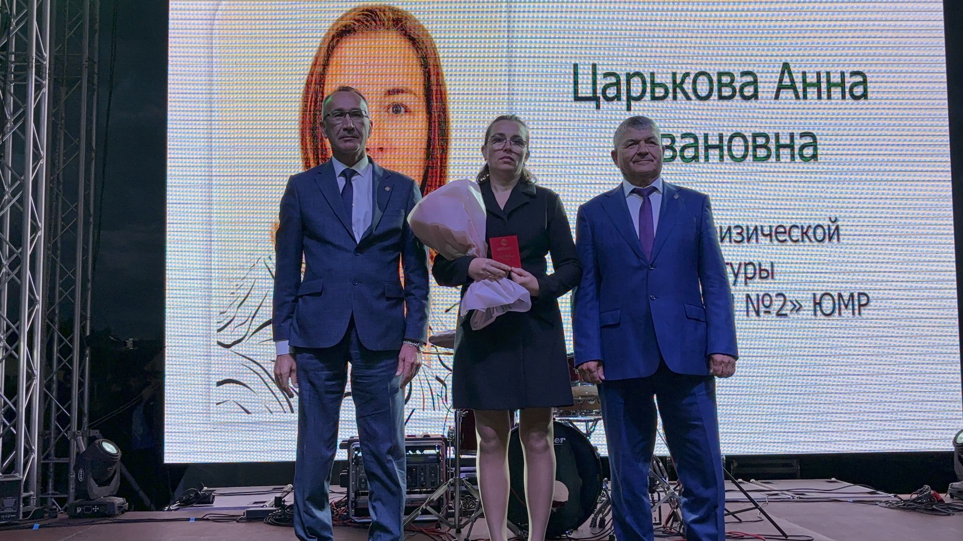 Ютазинский район отметил 35-летие и День Республики грандиозным праздником