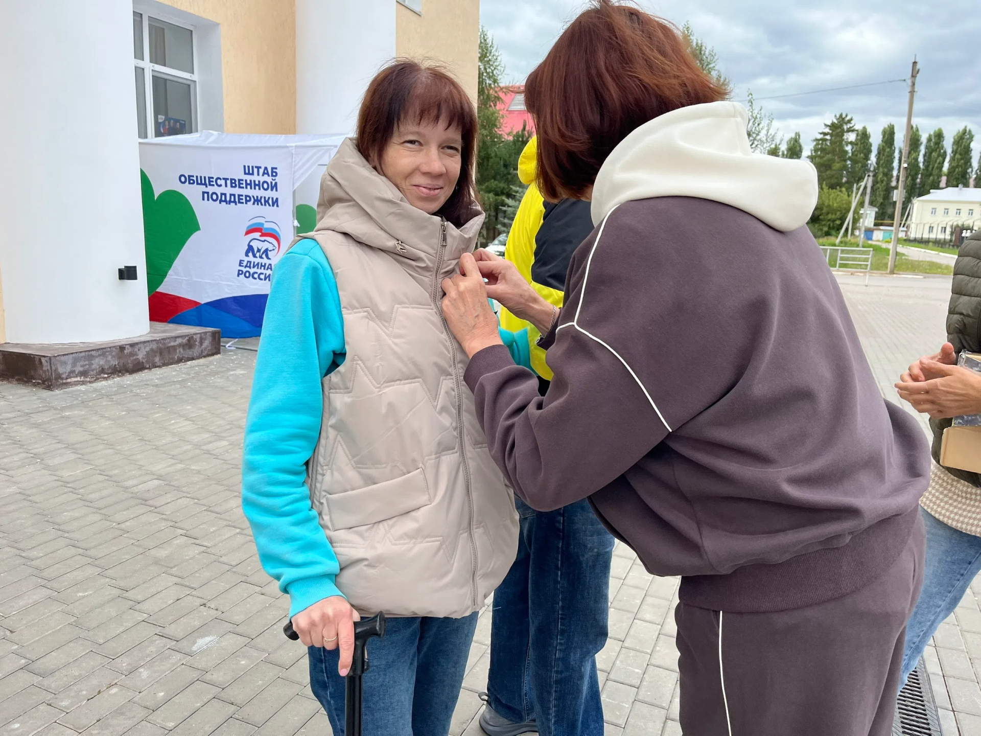 Символ единства: библиотекари поздравили жителей в День Республики