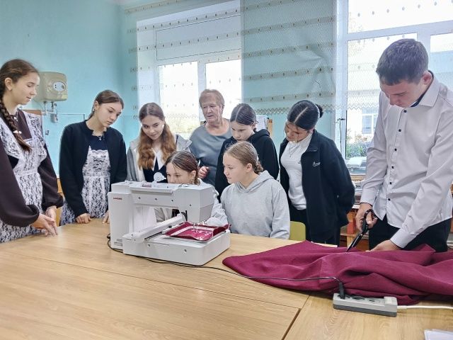 Традиции и технологии: как прошел мастер-класс «Народные узоры»