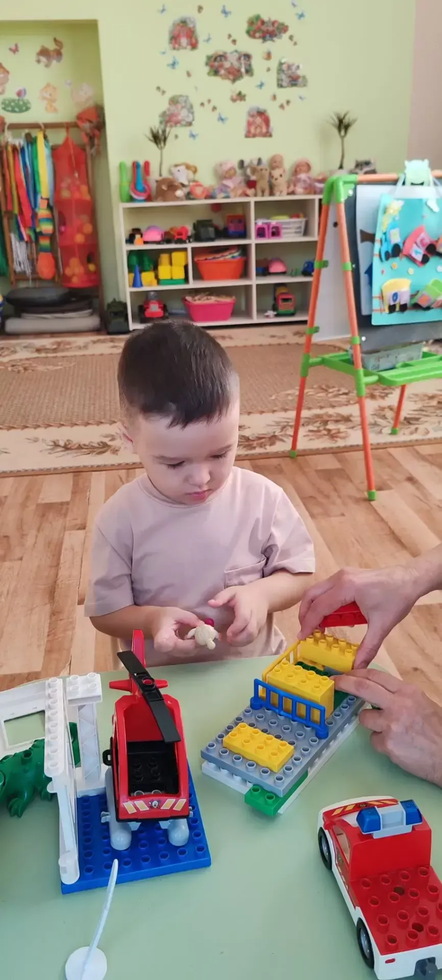 Около тридцати лет с детьми и для детей