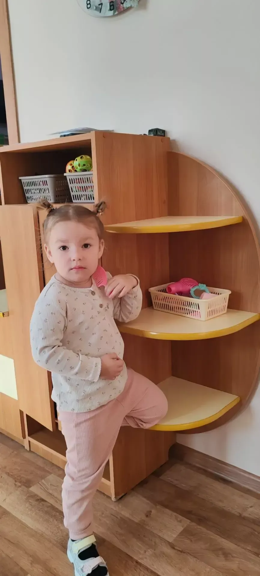 Около тридцати лет с детьми и для детей