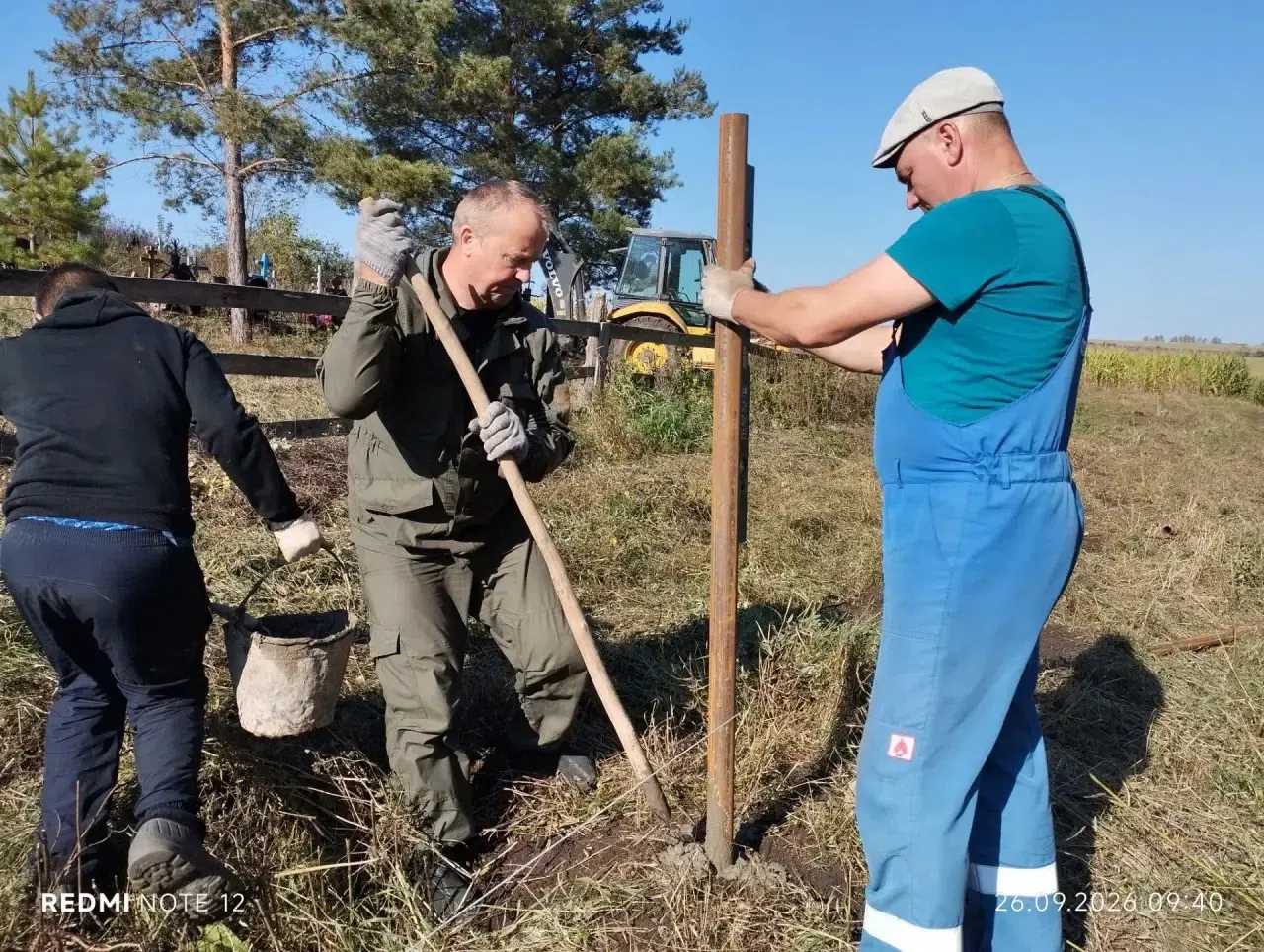 Жители Ютазинского поселения привели в порядок кладбище